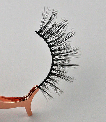 Fantasy - Be Minked Beauty