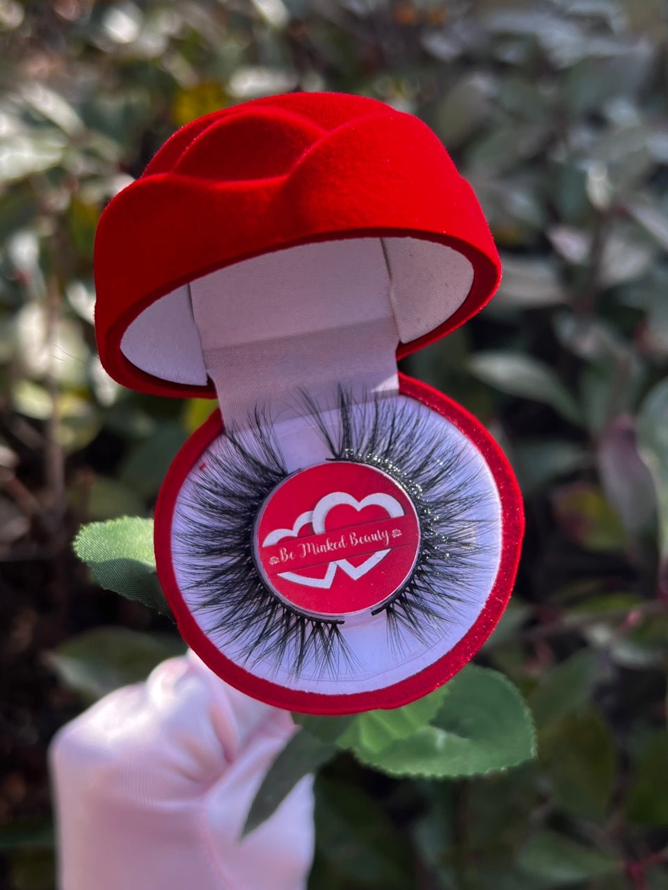 Limited Edition Vday Rose Lashes - Be Minked Beauty