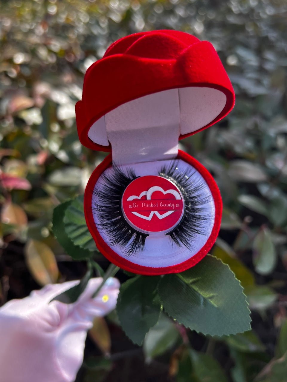 Limited Edition Vday Rose Lashes - Be Minked Beauty